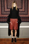 Показ Ganni — Copenhagen Fashion Week AW14/15 (наряды и образы: чёрная водолазка, чёрная шуба, бордовые кожаные шорты)