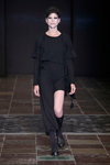 Pokaz BARBARA I GONGINI — Copenhagen Fashion Week SS15 (ubrania i obraz: kostium czarny, podkolanówki czarne)
