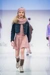 Показы детской моды — выставка CPM FW14/15 (наряды и образы: розовое платье, синяя джинсовая куртка)