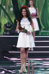 Christina Nikitina. Finał — Miss Białorusi 2014. Top-25 (ubrania i obraz: sukienka biała, wianek czerwony)