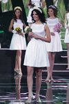 Валерия Синюк. Первое дефиле в финале "Мисс Беларусь 2014" (наряды и образы: белое платье, белый венок)