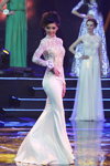 Hanna Siemeniuk. Finał — Miss Białorusi 2014. Evening dresses (ubrania i obraz: suknia wieczorowa biała gipiurowa)
