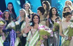 Ceremonia de premiación — Miss Belarús 2014 (personas: Yana Zhdanovich, Victoria Miganovich, Kristina Martinkevich)