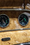Фотарэпартаж з закрытага стэнда Bentley Motors на маскоўскім аўтасалоне