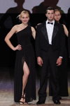 В конкурсе "Мистер Гомель 2014" победил Святослав Фещук (наряды и образы: чёрный костюм, белая рубашка, чёрный галстук-бабочка, чёрные туфли, чёрное вечернее платье с разрезом, чёрные босоножки)