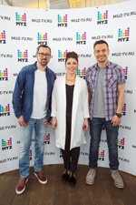 Aleksiej Ryżow, Anna Chochłowa, Aleksiej Sierow. MUZ-TV: Happiness Breakfast