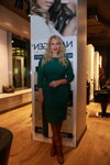 Катерина Одинцова. Фотофакт: зірки на презентації британського бренду для волосся (наряди й образи: зелена сукня)
