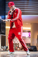 Performances of artists. 26.01.2014 — Партийная ZONA (looks: red baseball cap, red sports suit)