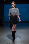 Показ Alexandra Westfal — Riga Fashion Week AW14/15 (наряды и образы: чёрная юбка с запахом, чёрные сапоги)