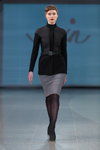 Показ IN by Inga Nipane — Riga Fashion Week AW14/15 (наряды и образы: чёрные колготки, чёрные туфли, серая юбка)