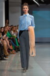 Паказ M-Couture — Riga Fashion Week AW14/15 (нарады і вобразы: блакітная блуза, шэрыя штаны)