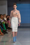 Pokaz M-Couture — Riga Fashion Week AW14/15 (ubrania i obraz: spódnica midi biała, bluzka cielista przejrzysta)