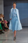 Pokaz M-Couture — Riga Fashion Week AW14/15 (ubrania i obraz: kamizelka futrzana błękitna, bluzka błękitna, culotte błękitne)