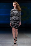 Modenschau von Narciss — Riga Fashion Week AW14/15 (Looks: graues Kleid)