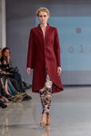 Показ Paola Balzano — Riga Fashion Week AW14/15 (наряды и образы: бордовое пальто)