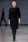 Pokaz Pohjanheimo — Riga Fashion Week AW14/15 (ubrania i obraz: rajstopy czarne, żakiet czarny, spódnica czarna, półbuty czarne)
