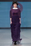 Modenschau von Red Salt — Riga Fashion Week AW14/15 (Looks: purpurrotes Kleid)