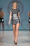 Modenschau von ASG — Riga Fashion Week SS15 (Looks: graphitfarbenes Mini Kleid)