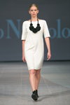 Desfile de Ivo Nikkolo — Riga Fashion Week SS15 (looks: vestido blanco)