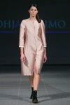 Pokaz Pohjanheimo — Riga Fashion Week SS15 (ubrania i obraz: sukienka cielista, botki czarne)