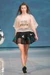 Modenschau von QooQoo — Riga Fashion Week SS15 (Looks: transparenter Beige Pullover, schwarzer transparenter Mini Rock)