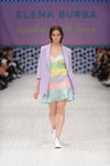 Modenschau von Elena Burba — Ukrainian Fashion Week SS15 (Looks: buntes Mini Kleid, lila Blazer)