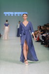 Desfile de KRISTINA MAMEDOVA — Ukrainian Fashion Week SS15 (looks: vestido de noche azul)