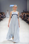 Pokaz PODOLYAN — Ukrainian Fashion Week SS15 (ubrania i obraz: sukienka błękitna)