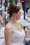 Peinados de novia — Galanthus dorada 2014 (looks: vestido de novia blanco)