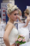 "Золотой подснежник 2014". Причёска для новобрачной (наряды и образы: белое свадебное платье)