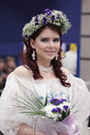 Laufsteg-Make-up — Goldenes Schneeglöckchen 2014 (Looks: weißes Hochzeitskleid)