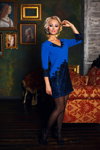 #dizziness. Campaña de Kovshik Natalia (looks: vestido azul corto, pantis negros, zapatos de tacón negros, )