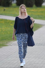 Minsk street fashion. 04/2014 (looks: blue top, printed trousers, blue bag, white socks)