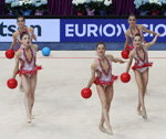 Übung mit den Keulen. Junior — Europameisterschaft 2015