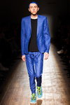 Artem Shumov show — Aurora Fashion Week Russia SS16 (looks: blue men's suit, black t-shirt, turquoise sneakers)