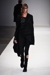Показ BARBARA I GONGINI — Copenhagen Fashion Week SS16 (наряды и образы: чёрные брюки)