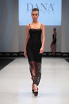 Показ белья Dana Pisarra — CPM FW15/16 (наряды и образы: чёрное гипюровое платье на бретелях)