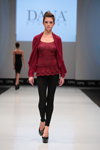 Dana Pisarra lingerie show — CPM FW15/16 (looks: burgundy lace top, black leggins, black pumps)