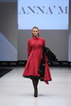 Modenschau von Designerpool — CPM FW15/16 (Looks: schwarze Strumpfhose, schwarze Pumps, rotes Kleid)