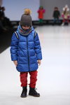 Показ Selected — CPM FW15/16 (наряды и образы: красные брюки, серая трикотажная шапка с помпоном, синяя стёганая куртка)