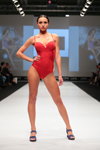 Показ пляжной одежды Marc & Andre — выставка CPM SS16 (наряды и образы: красный закрытый купальник)