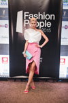 Vika Yakubovskaya. Fashion People Awards 2015 (looks: white blouse, pink wrap skirt, turquoise clutch)