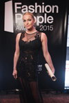 Anastasija Wołoczkowa. Fashion People Awards 2015 (ubrania i obraz: suknia wieczorowa czarna)