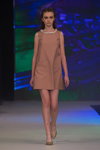 Modenschau von TUNDRA — FashionPhilosophy FWP SS16 (Looks: hautfarbenes Mini Kleid)