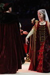 Фотофакт: "Хорошки" в средневековых костюмах