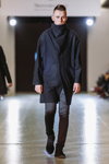 Pokaz KEKA — Lviv Fashion Week AW15/16 (ubrania i obraz: palto czarne, spodnie szare)