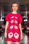 Показ Mykytyuk&Yatsentyuk — Lviv Fashion Week SS16 (наряды и образы: платье цвета фуксии мини)
