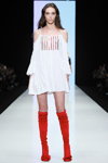 Bella Potemkina show — MBFWRussia SS2016 (looks: white tunic, red boots)