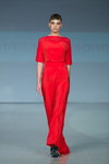 Modenschau von Natālija Jansone — Riga Fashion Week SS16 (Looks: rotes Abendkleid)