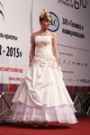 Fryzury ślubne — Róża Wiatrów - HAIR 2015 (ubrania i obraz: suknia ślubna biała)